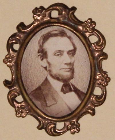 Oval Pin with Lincoln Photograph